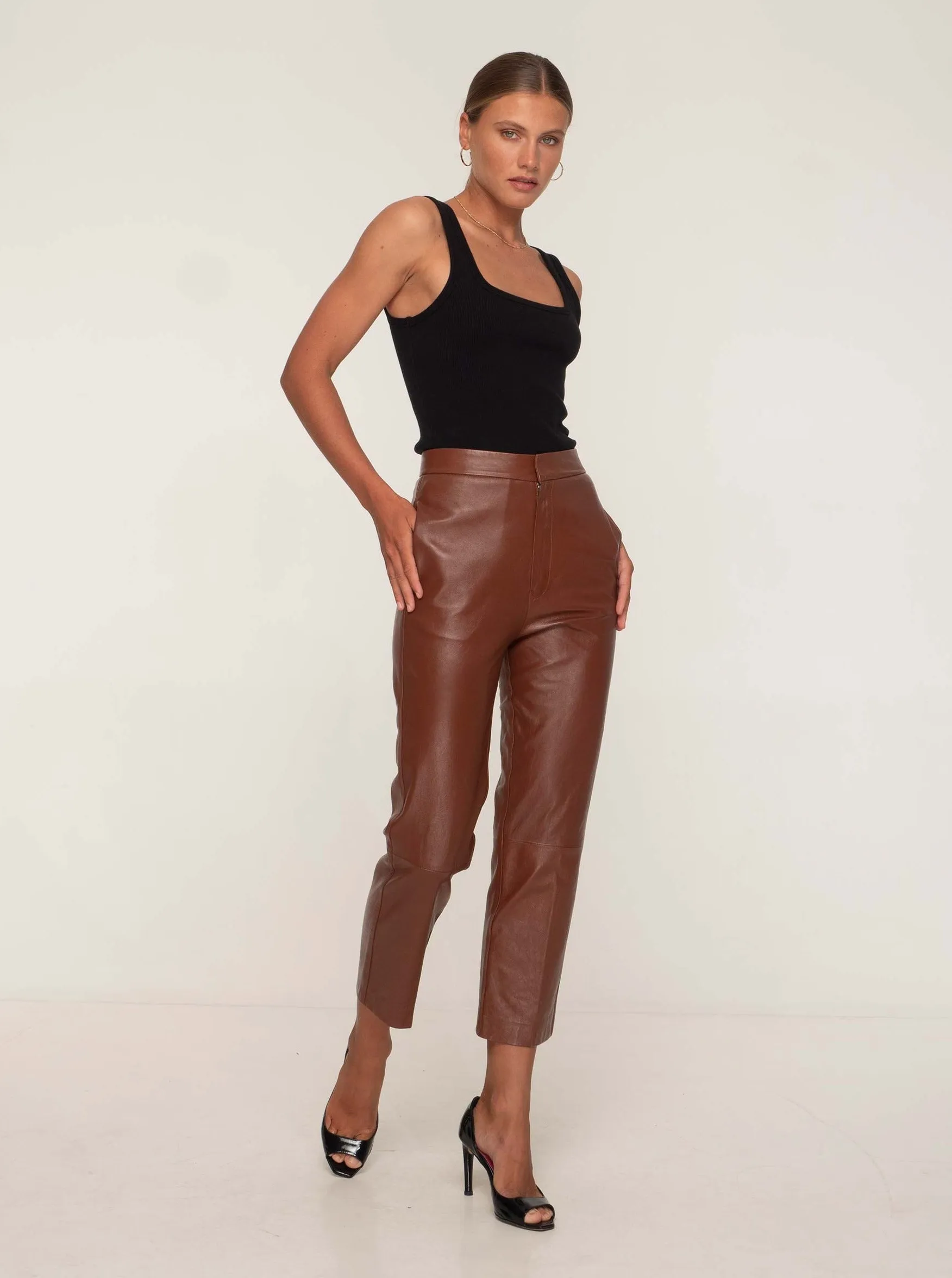 VICTORIA SLIM LEATHER PANT - WHISKEY